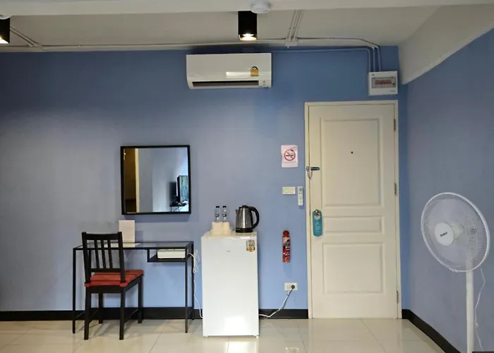 Aparthotel Housemode - Baanyai @ Wongwian Yai 4*
