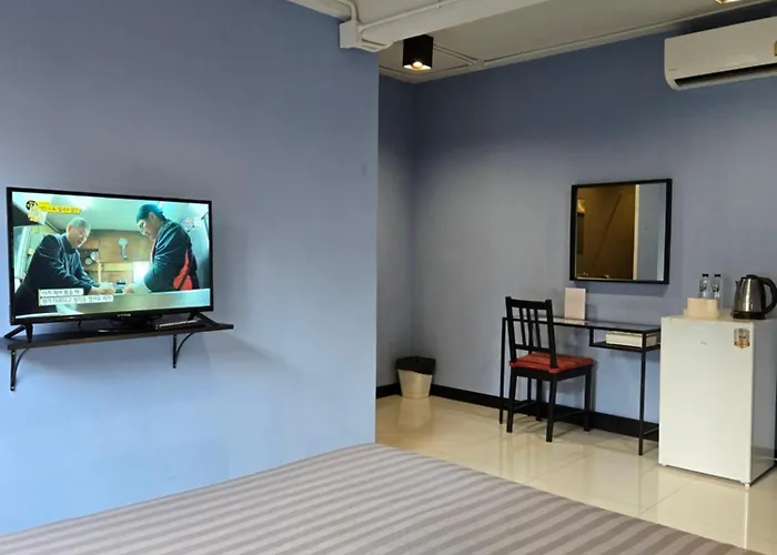 Housemode - Baanyai @ Wongwian Yai Aparthotel