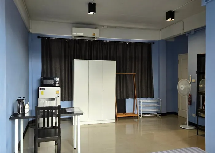 Housemode - Baanyai @ Wongwian Yai 4*